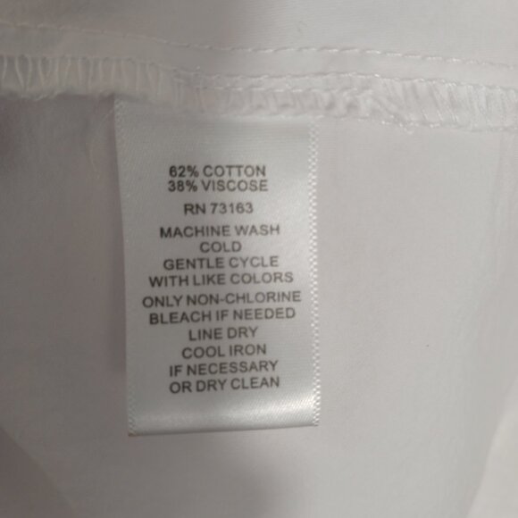 Cupio, XL White Hi Low Shirt Hidden Button Top, Full Bottom with Cinch Tie Waist - Picture 15 of 15